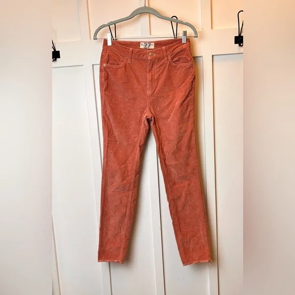 We The Free People Pink Coral Corduroy Jeans Size 27 Bohemian Raw Hem Skinny 70s - Picture 2 of 9